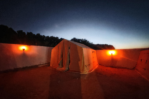 Dżerba: Zachód słońca, wschód słońca i jedna noc w berberyjskim namiocie.Dżerba: zachód słońca, wschód słońca i jedna noc w berberyjskim namiocie.