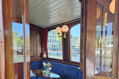 Amsterdam: Private Running Dinner Cruise with 3/4 Courses Running Dinner Cruise – 3 hours with 3 course