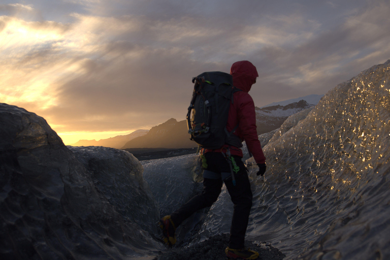 Sólheimajökull: Midnight Sun Glacier Walk with Guide