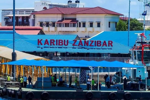 桑给巴尔：石头城、监狱岛和萨拉姆洞海龟