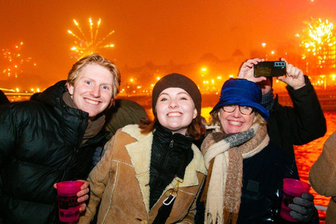 Budapest: New Year Boat Party Cruises with Unlimited DrinksSip &amp; Sail New Year&#039;s Day Premium Package