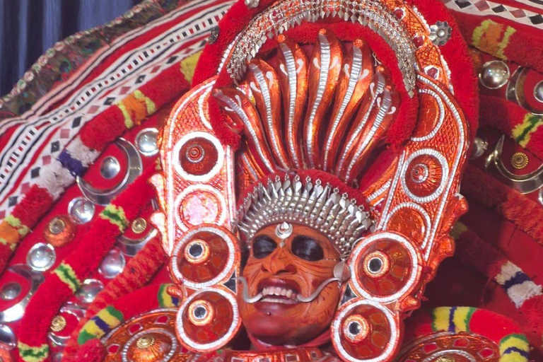 Kochi : Theyyam and Kalaripayattu Show Entry Ticket