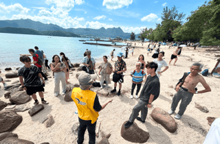 Hongkong: Insel-Hopping-Jachttour zu Vulkanfelsen + Snacks
