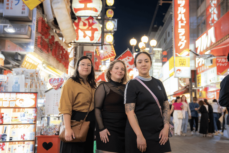 Passeio vibrante para sessão de fotos em Osaka