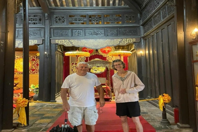 Desde Hue: Visita a la Ciudad Imperial de Hue en Coche PrivadoHue: Tour privado en coche con conductor
