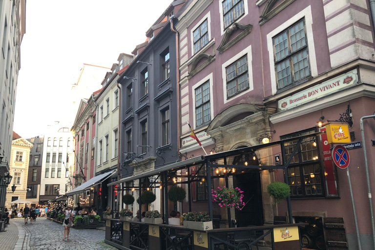 Riga Old Town, C Market & Art Nouveau Guided Walking Tour