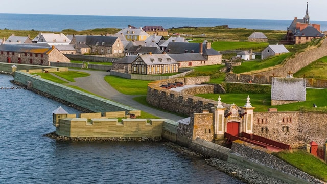Cape Breton: Fortress of Louisbourg & Lighthouse Tour