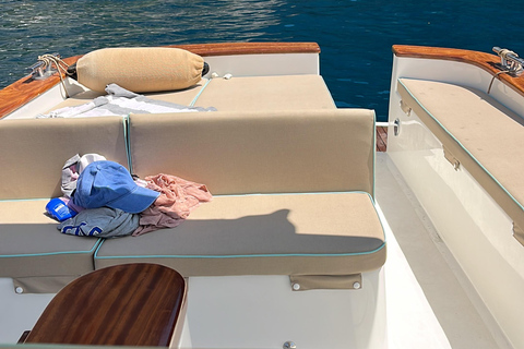 Private Amalfi Coast Boat Tour by boat with Aperitif & snack Private Amalfi Coast Boat Tour by Gozzo with Skipper & Drink