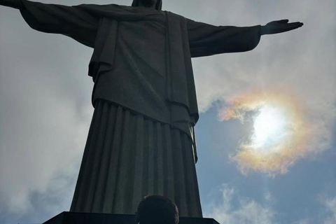 Rio de Janeiro: Private Rocinha Tour by Two Local Cousins