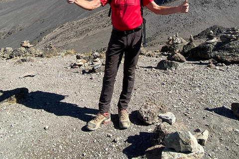 Kilimanjaro: 6-Day Western Breach Route Guided Climb