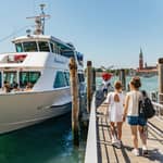 Venezia: tour in barca a Burano, Murano e Torcello con soffiatura del vetro