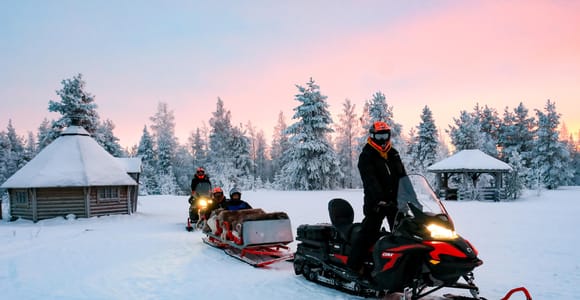 Rovaniemi: Family-Friendly Snowmobile Safari