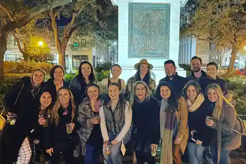 Savannah: Historische Pub Crawl Tour mit Getränken