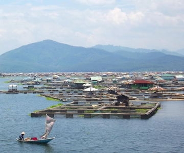 Cianjur : Floating Village, Boat Ride, Floating house
