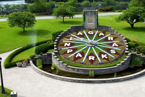 Niagara: Tour di Tesla con orologio floreale, idromassaggio e cascate