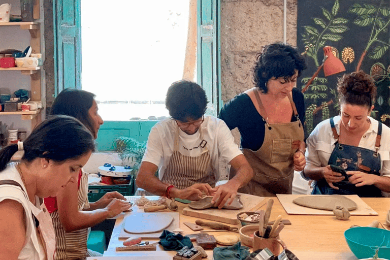 Las Palmas: A Clay Modeling Workshop for Beginners Las Palmas: Clay Modeling Workshop for Beginners