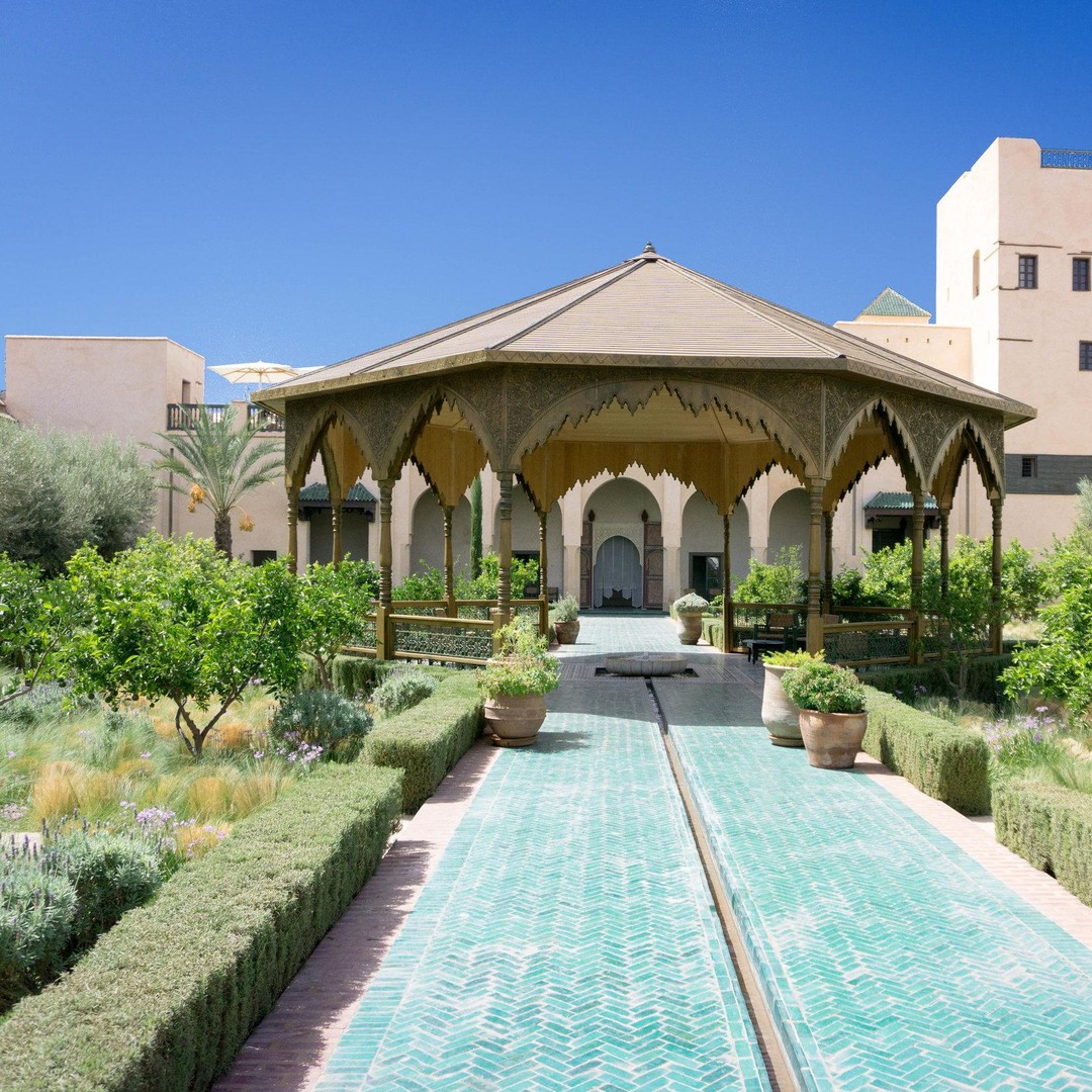 Au départ de Casablanca : Excursion guidée à Marrakech avec balade à dos de chameau - dromadaire