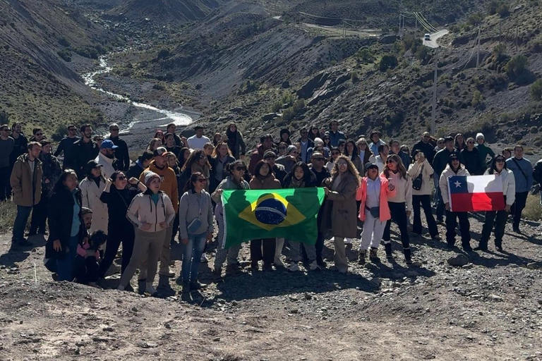 Santiago: Cajón del Maipo and Termas Colinas with Premium Picnic