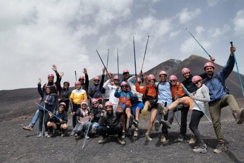 Etna: begeleide klimtocht naar kraters aan de topEtna: klimtocht naar kraters aan de top
