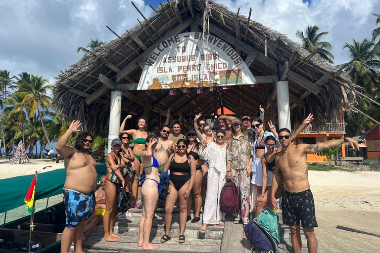 Islas de San Blas: Tour en barco desde el muelle+Almuerzo + 4 plazasIslas de San Blas: Tour en barco desde el muelle con almuerzo