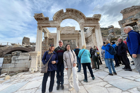 Für Kreuzfahrer: Ephesos, Sirince und Dorfleben mit MittagessenFür Kreuzfahrer: Ephesos, Şirince und Dorfleben mit Mittagessen