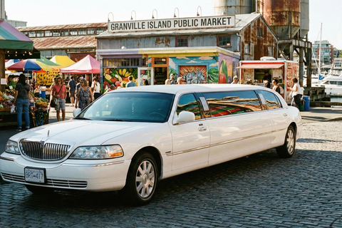 Vancouver: Private Limousine City Tour
