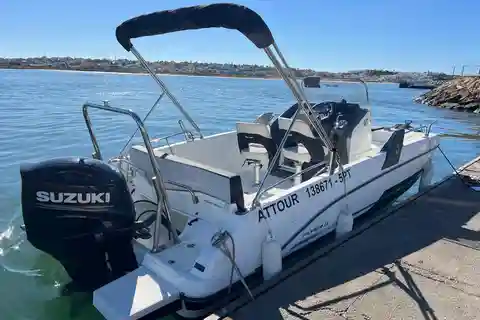 Private boat tour of the Algarve caves