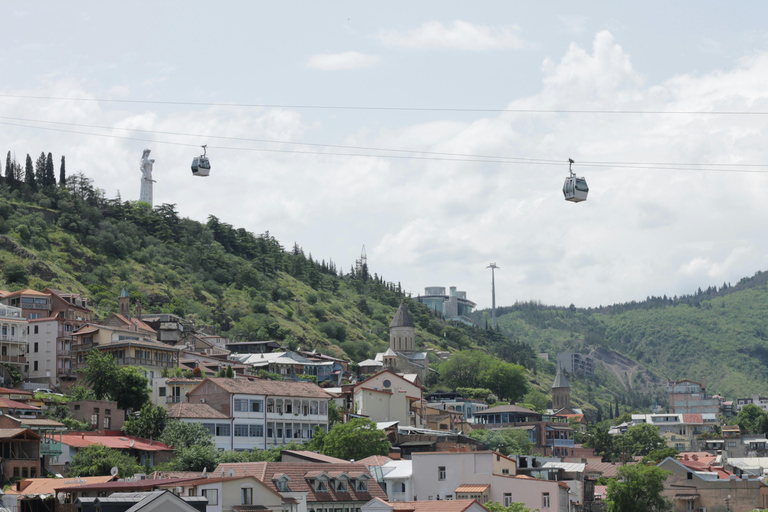 Tbilisi: Historische &amp; moderne stadsrondleiding met 2 kabelbaanrittenTbilisi: Historische en moderne stadsrondleiding met 2 kabelbanen