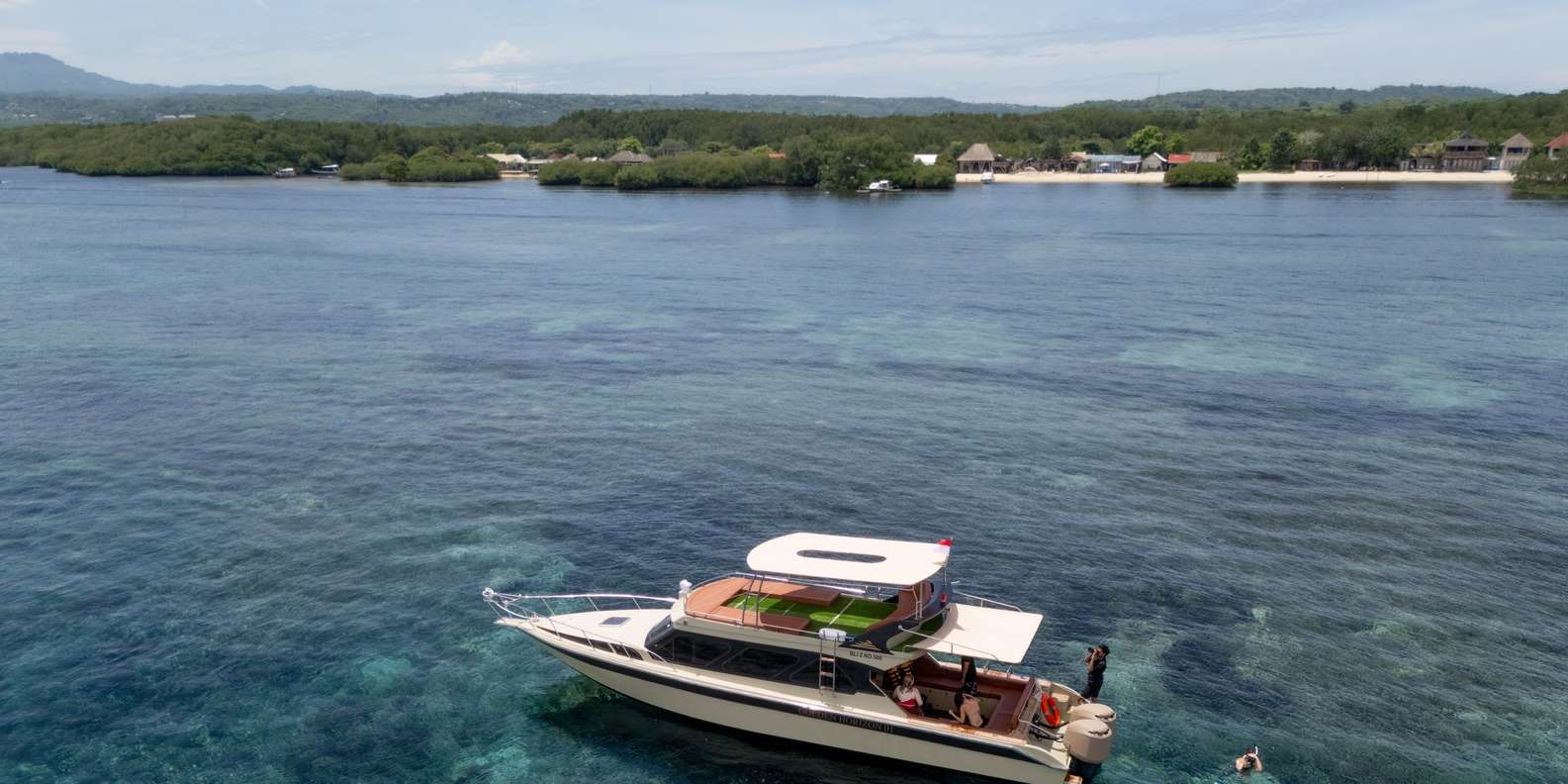 Bali: Premium Yacht Nusa Penida Manta Snorkeling & Land Tour — gallery image 19