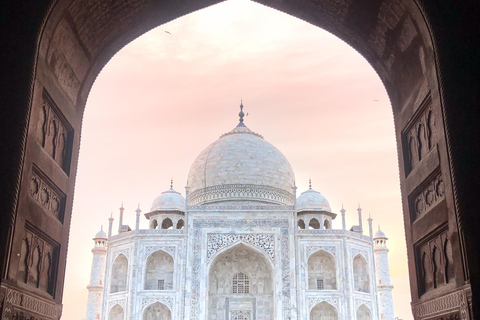 From Delhi/Agra : Last Minute Taj Mahal Tour Booking From Delhi : Car + Driver + Guide + Entry Tickets