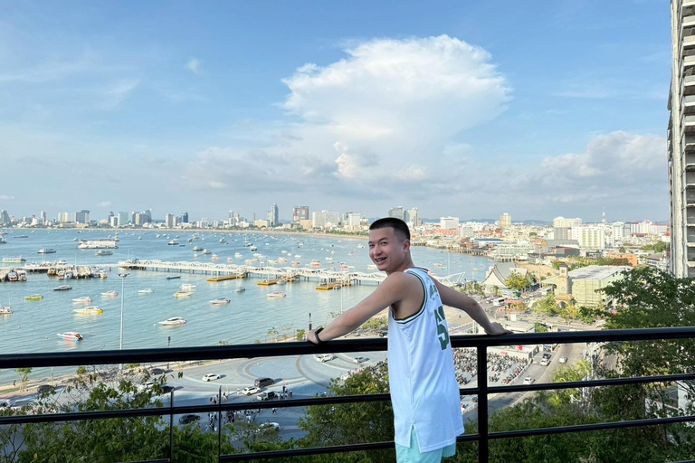 Pattaya: Evening City Tour & Alcazar Cabaret Show Pattaya: Evening City Tour & Alcazar Cabaret Show