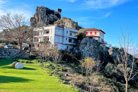 Tagestour zur Burg Petrela und Zip Line Albanien Abenteuer