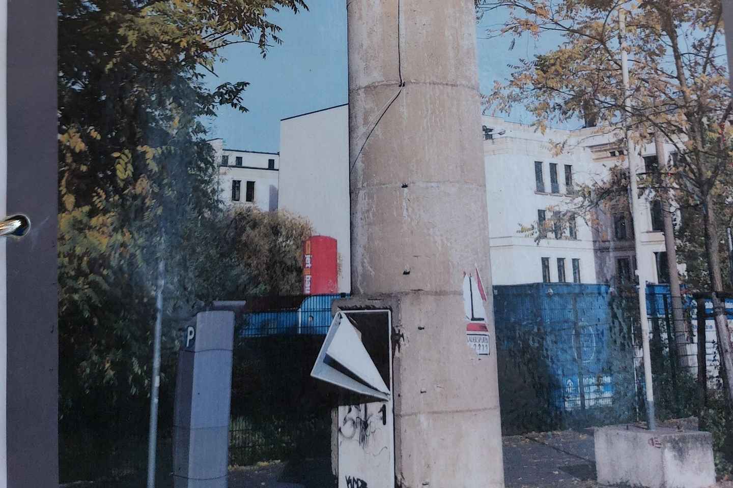 Traces Of Berlin: Guided Berlin Tour (English or German)