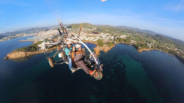 Ibiza: 30-Minute Motorized Paragliding Flight