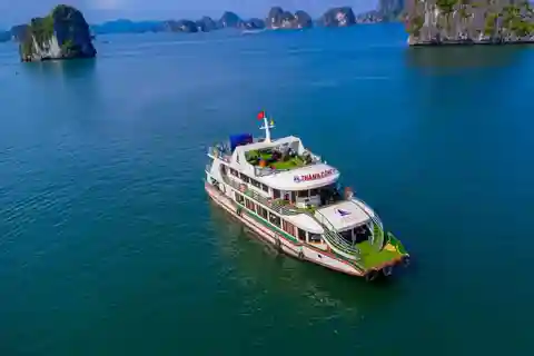 Ha Noi - Bahía de Ha Long 1 Día/ Barco de Lujo/ Almuerzo Buffet/ Fiesta
