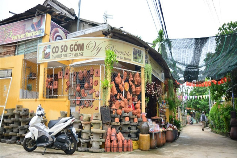 Faites l&#039;expérience de la fabrication de poteries avec les habitants du village de Thanh Ha.