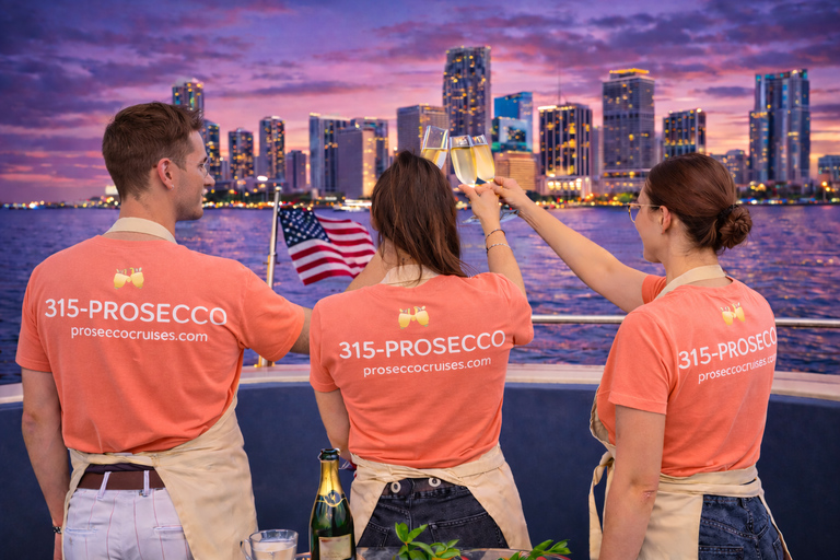 Miami: Unlimited Prosecco Cruise with Skyline Views