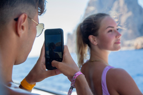 Ibiza: Solar Eclipse Cruise with Lunch, Drinks, and DJ