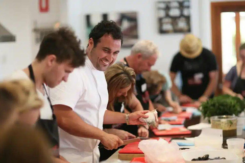 Adelaide Hills: esperienza pratica nella scuola di cucinaScuola di cucina pratica sulle colline di Adelaide