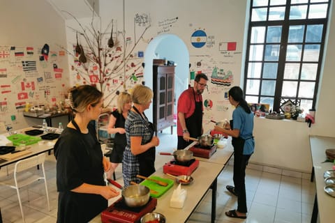 Kuala Lumpur: Hands-On Peranakan Cooking Class with Transfer
