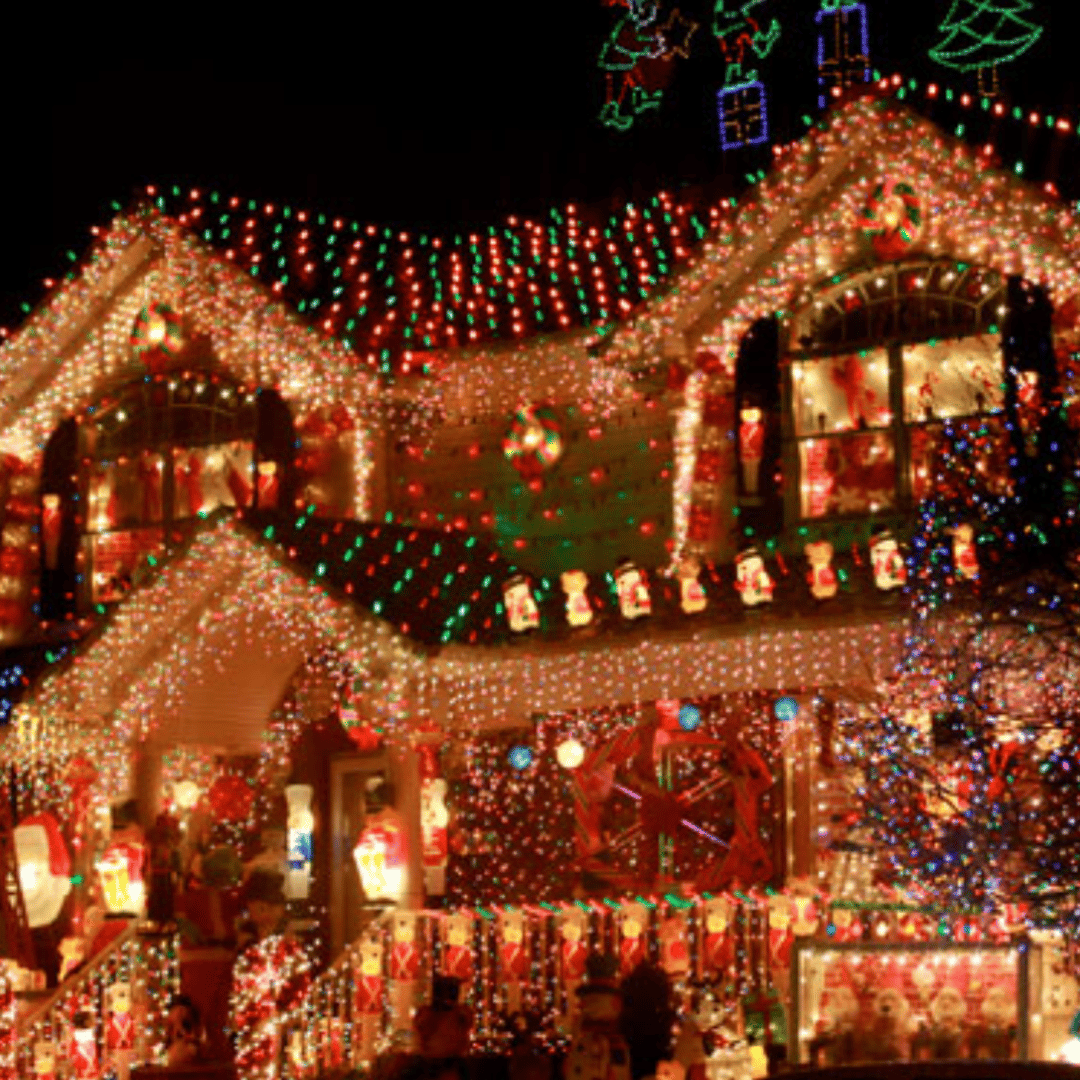 NYC: Tour de Luces de Navidad and Dyker Heights | GetYourGuide, image size:1080x1080