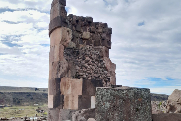 Puno: Sillustani Chullpas Guided Tour From Puno: Uros Floating Islands Guided Tour