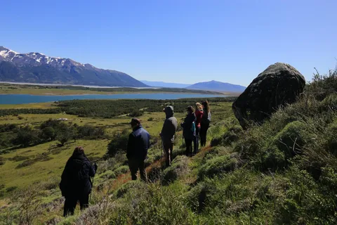 Trekking del Lago Roca: un tour storico e naturale della Patagonia