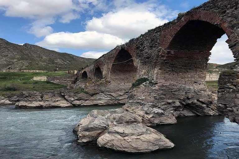 Baku: Karabakh Grand Discovery Tour Karabakh 2-Day Tour with Overnight Stay