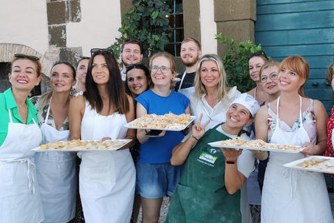 From Rome: Pasta Masterclass & Wine Tour in the Vineyard