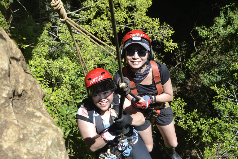 Yogyakarta: escursione di 2 giorni alla grotta di Jomblang, Borobudur e Prambanan2 giorni di tour della grotta di Yogyakarta Borobudur Prambanan Jomblang