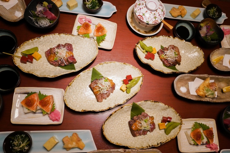 Kyoto: 3-Hour Guided Food Tour in Gion at Night