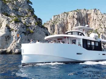 Depuis Bandol : Visite des 13 calanques de Cassis & Marseille