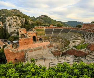 Biglietto di ingresso prioritario per il Teatro Antico e audioguida