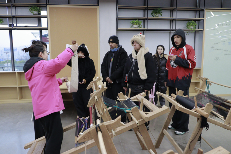 Zhangjiajie: Tujia Brocade Weaving and Tie-Dye Workshop